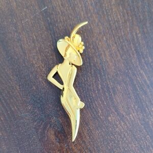 Chic Gold Woman Silhouette Brooch